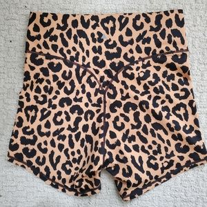 Balance Athletica King Cheetah shorts L
